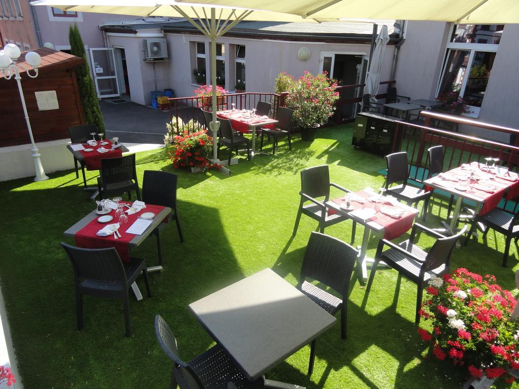 Hotel Restaurant Le Moschenross Thann Bagian luar foto
