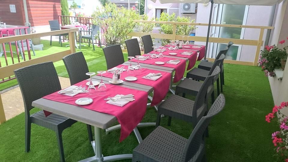 Hotel Restaurant Le Moschenross Thann Bagian luar foto