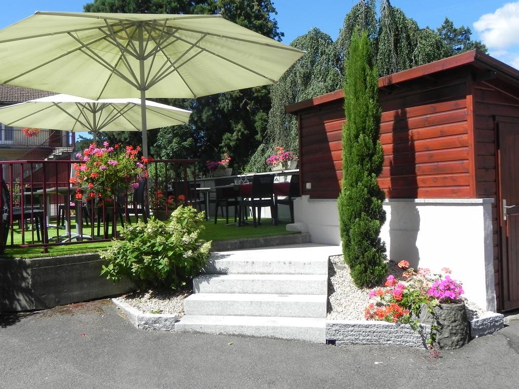 Hotel Restaurant Le Moschenross Thann Bagian luar foto