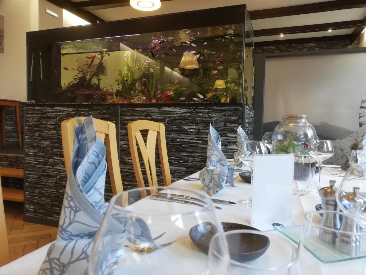 Hotel Restaurant Le Moschenross Thann Bagian luar foto